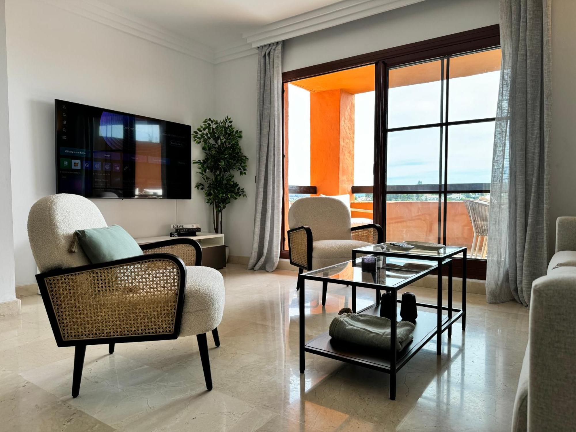 Piso De Lujo Totalmente Equipado A Estrenar Para 6 Estepona Exterior photo